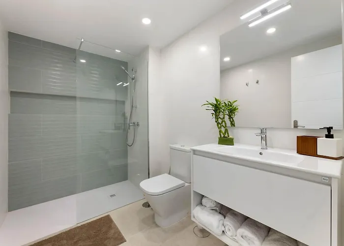 Tabaybas 7 Beachfront Pool Sea Views By Bayside 卡门港