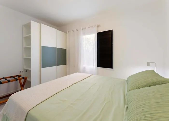 公寓 Tabaybas 7 Beachfront Pool Sea Views By Bayside 卡门港