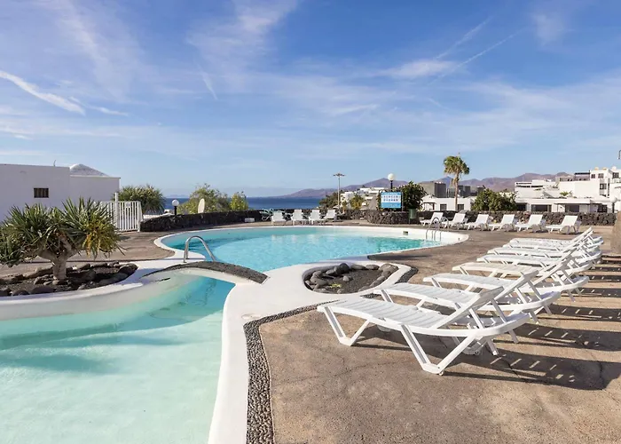 Tabaybas 7 Beachfront Pool Sea Views By Bayside 公寓